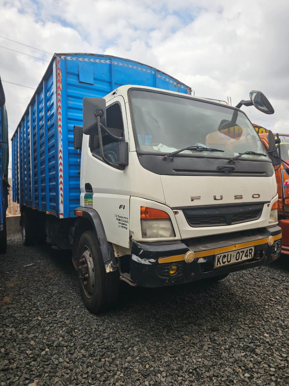 MITSUBISHI FUSO F1